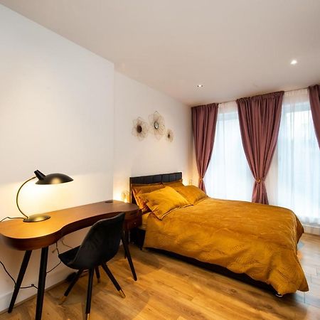 London Nino Apartments Экстерьер фото