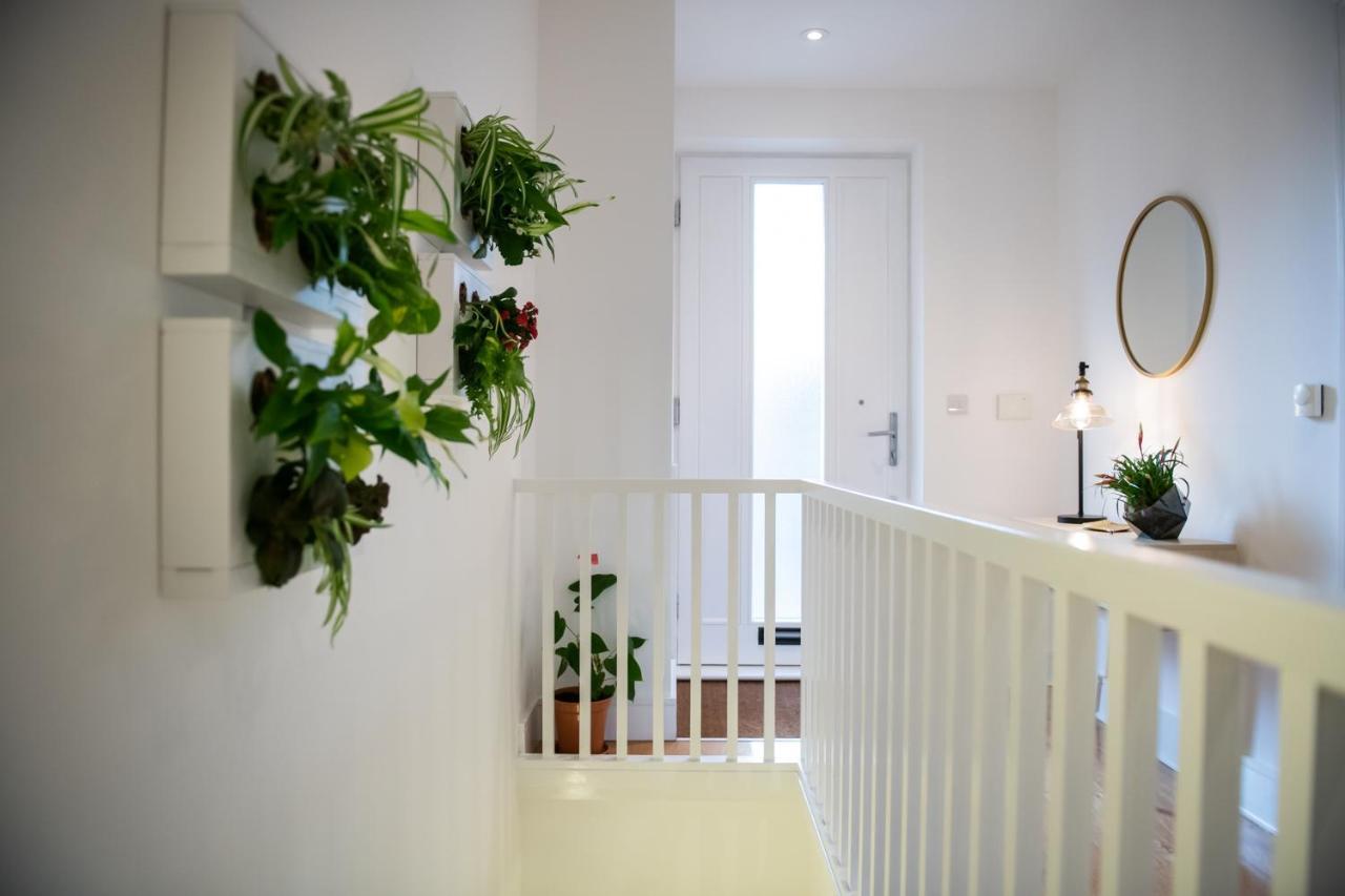 London Nino Apartments Экстерьер фото