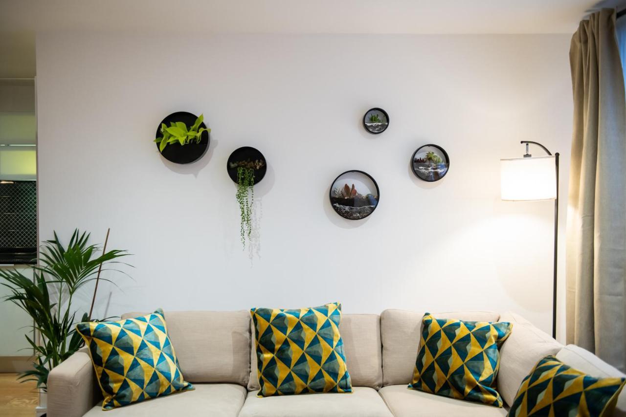 London Nino Apartments Экстерьер фото