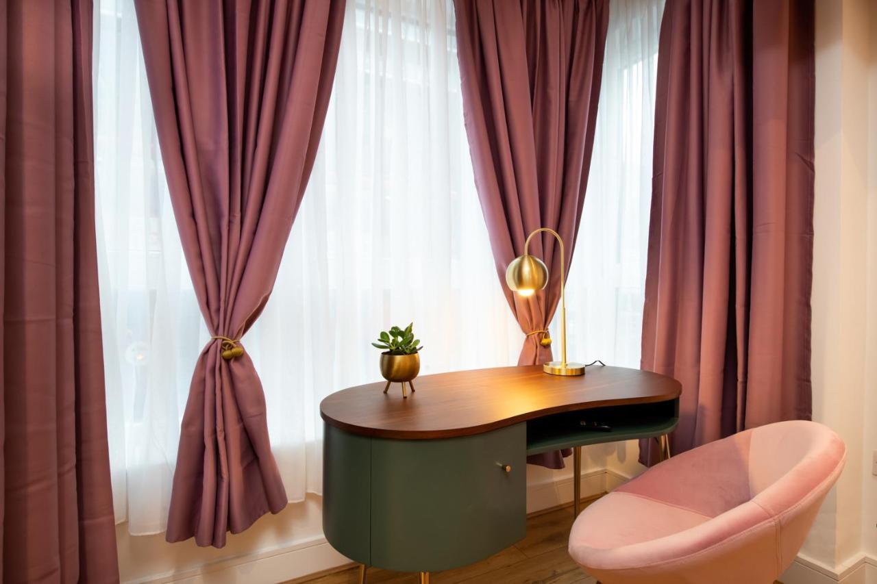 London Nino Apartments Экстерьер фото