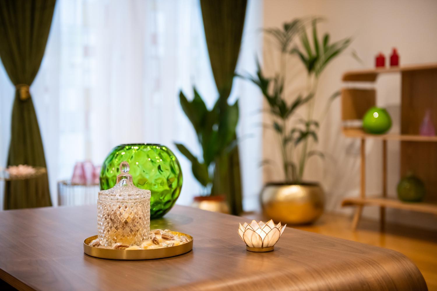 London Nino Apartments Экстерьер фото